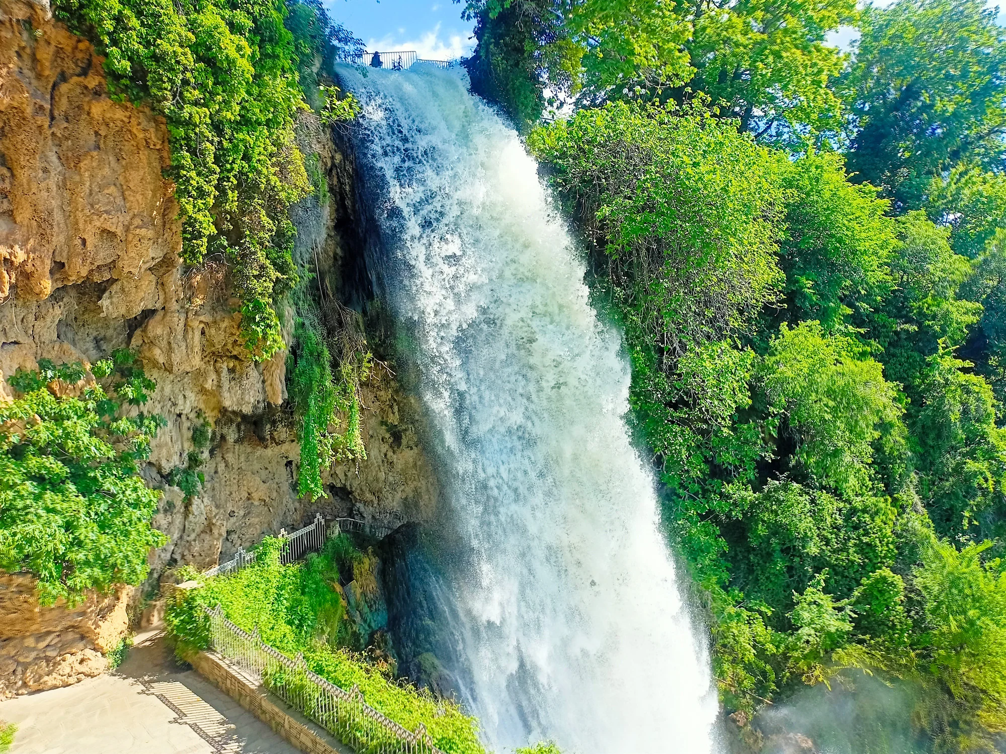 pozar thermal baths edessa waterfalls private tour 01