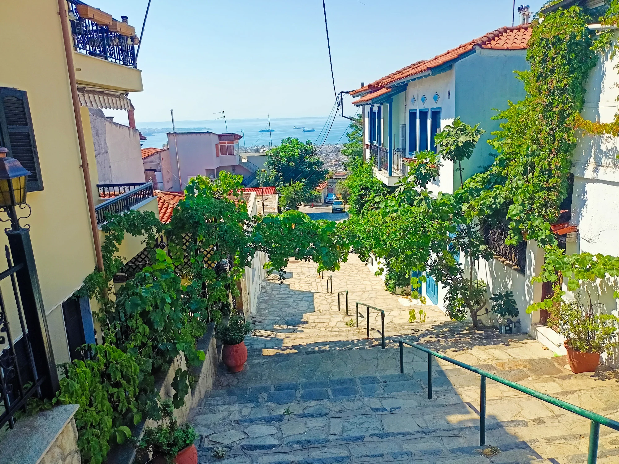 Ano Poli Stairs And Sea View Thessaloniki Tour
