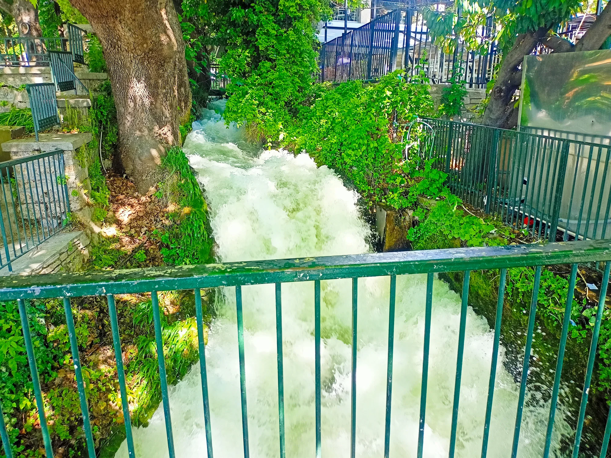 Pozar Thermal Baths & Edessa Waterfalls Private Tour from Thessaloniki