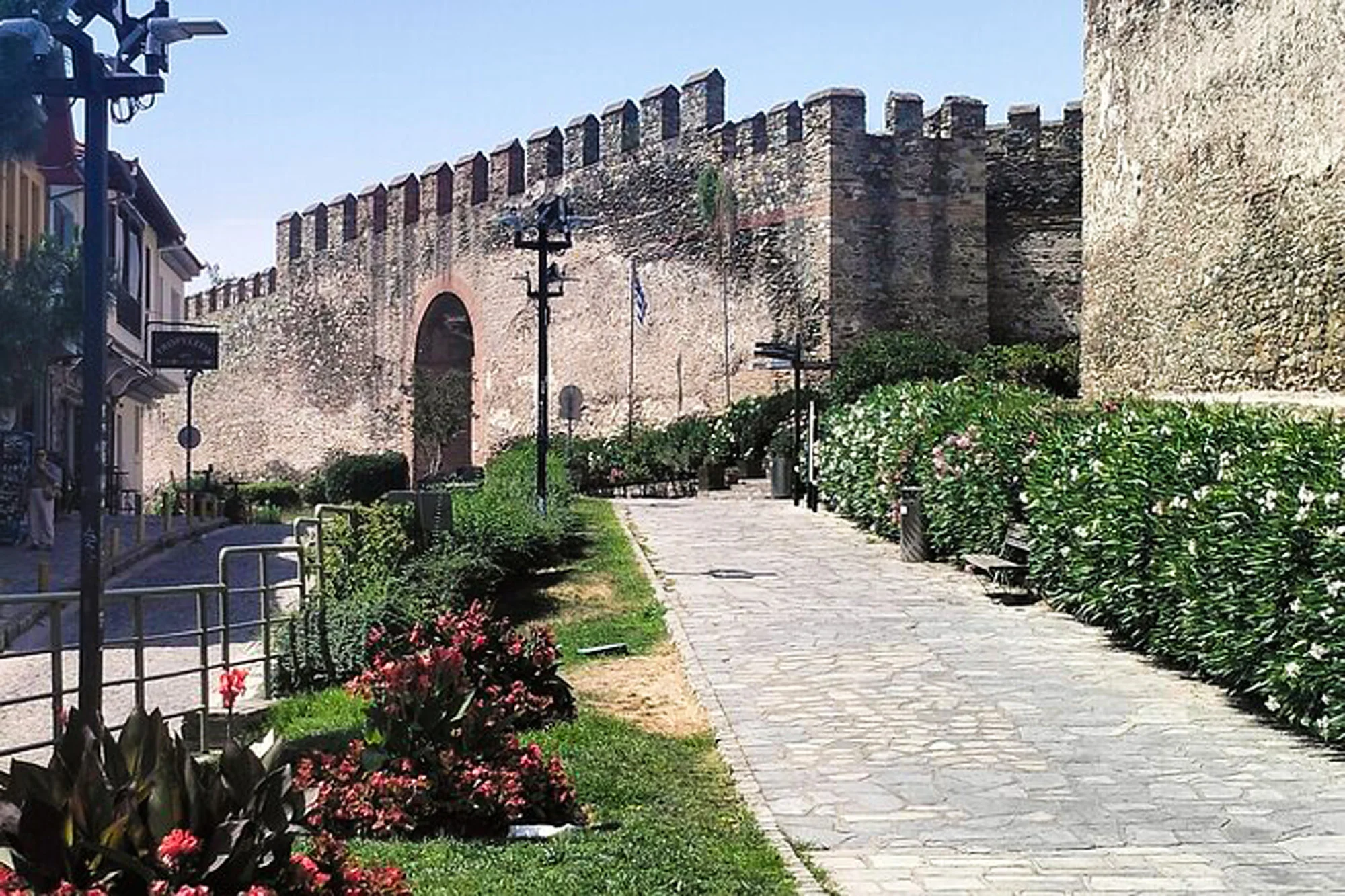 Thessaloniki Byzantine Walls Walking Path Tour